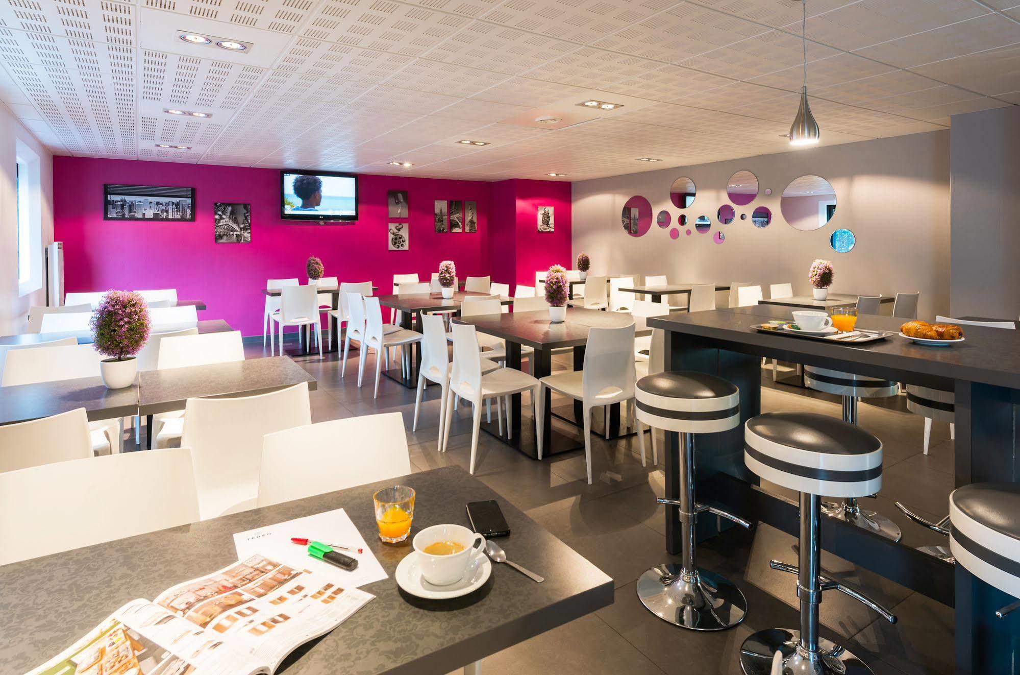 Teneo Apparthotel Bordeaux Merignac - Aeroport Eksteriør bilde
